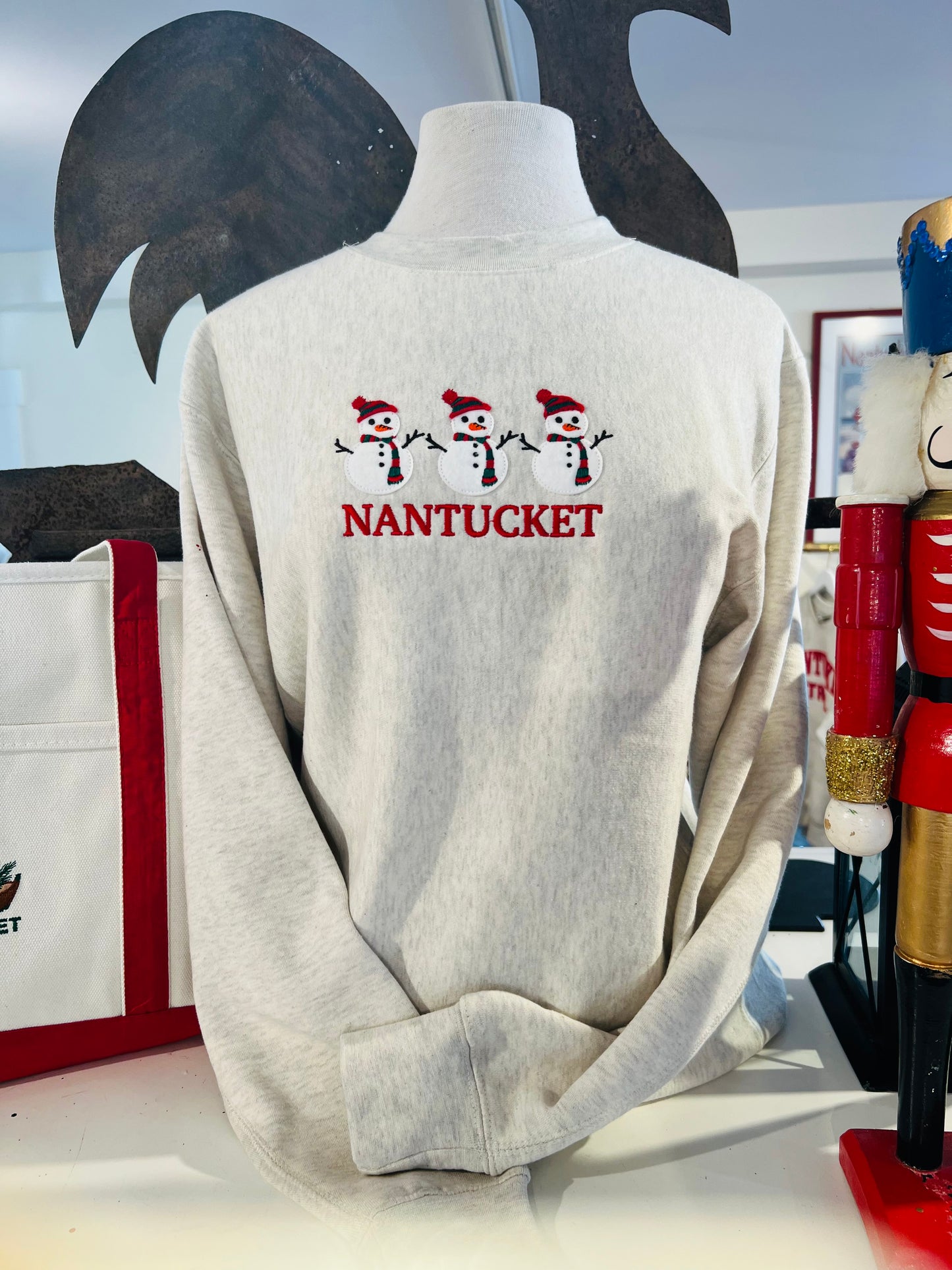 SNOWMEN CREW SWEATSHIRT